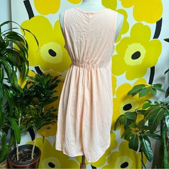 Lovely Vintage 1960s Peach Lace Trim Pin-Up Nylon Slip Nightgown - Picture 5 of 8